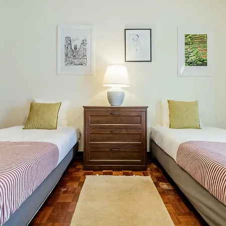 Telheiras Comfortable Stay Lisbon Exterior photo