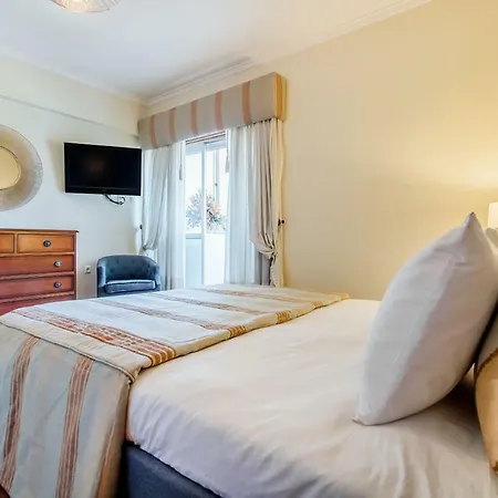 Telheiras Comfortable Stay Lisbon Exterior photo